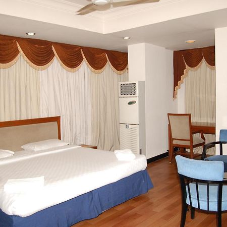 Sitara Paradise Hotel Hyderabad Exterior photo