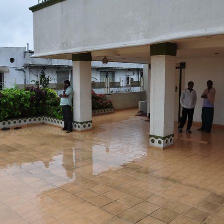 Sitara Paradise Hotel Hyderabad Exterior photo